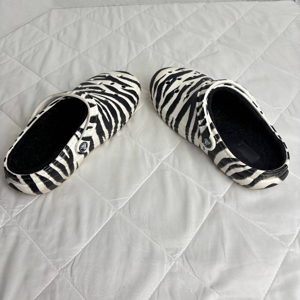 Crocs Zebra Print Faux Fur Lined Classic Clogs Womens 7 Mens 5 Black White - Picture 9 of 16